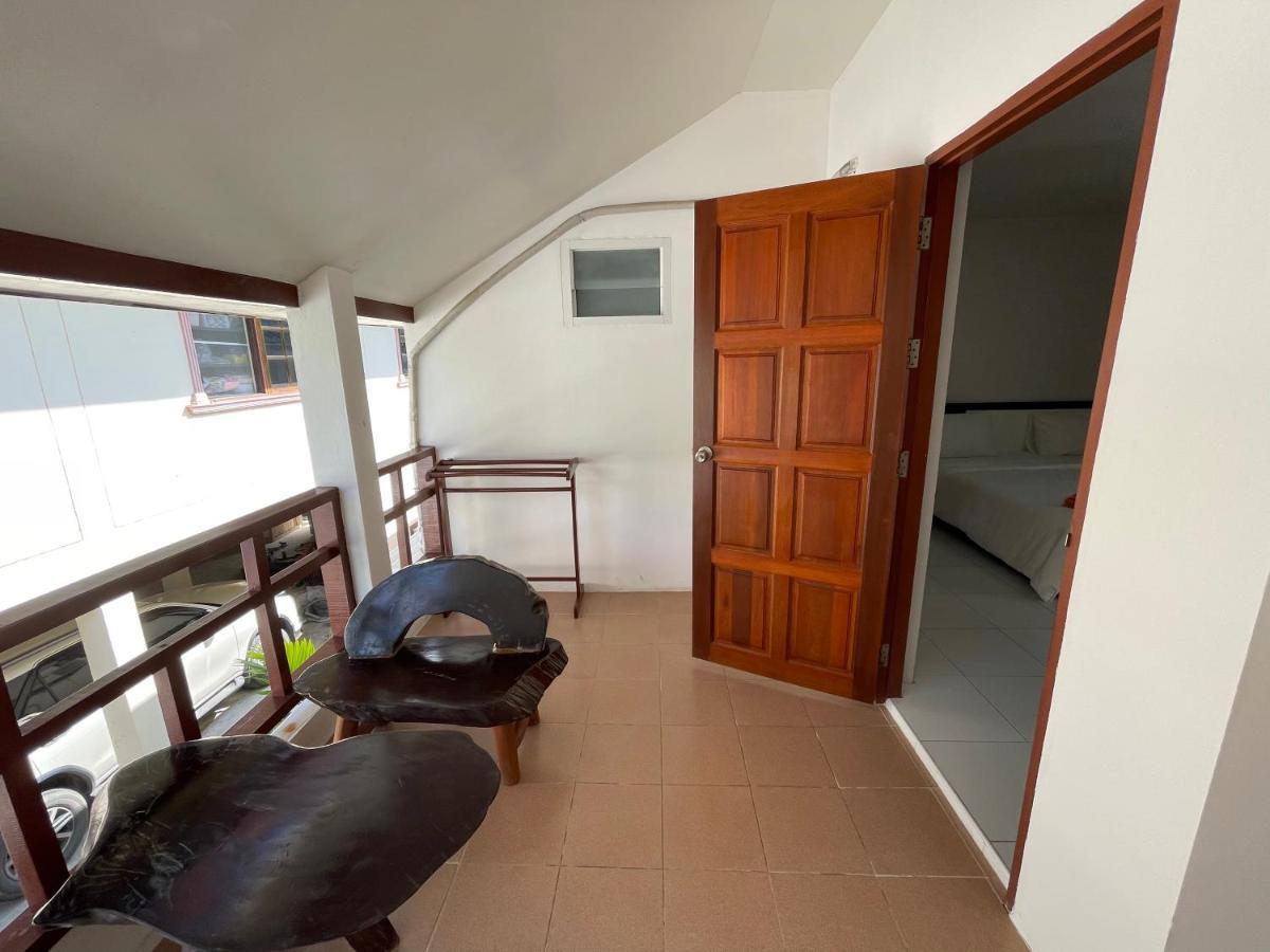 The 4 Blocks At Kata Noi Hotel Exterior foto